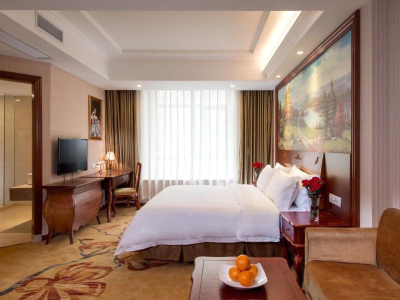 Vienna Hotel Puning South Huancheng Road High-Speed Train Station Εξωτερικό φωτογραφία